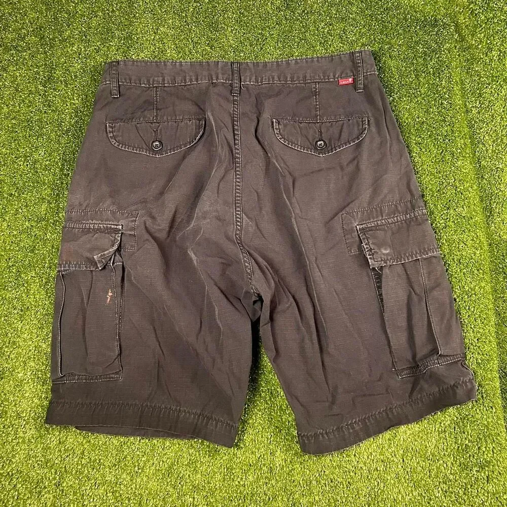 Levi-s Men's Black and Green Shorts